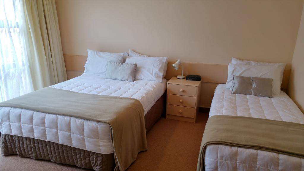 Hobson'S Choice Motel Dargaville Oda fotoğraf