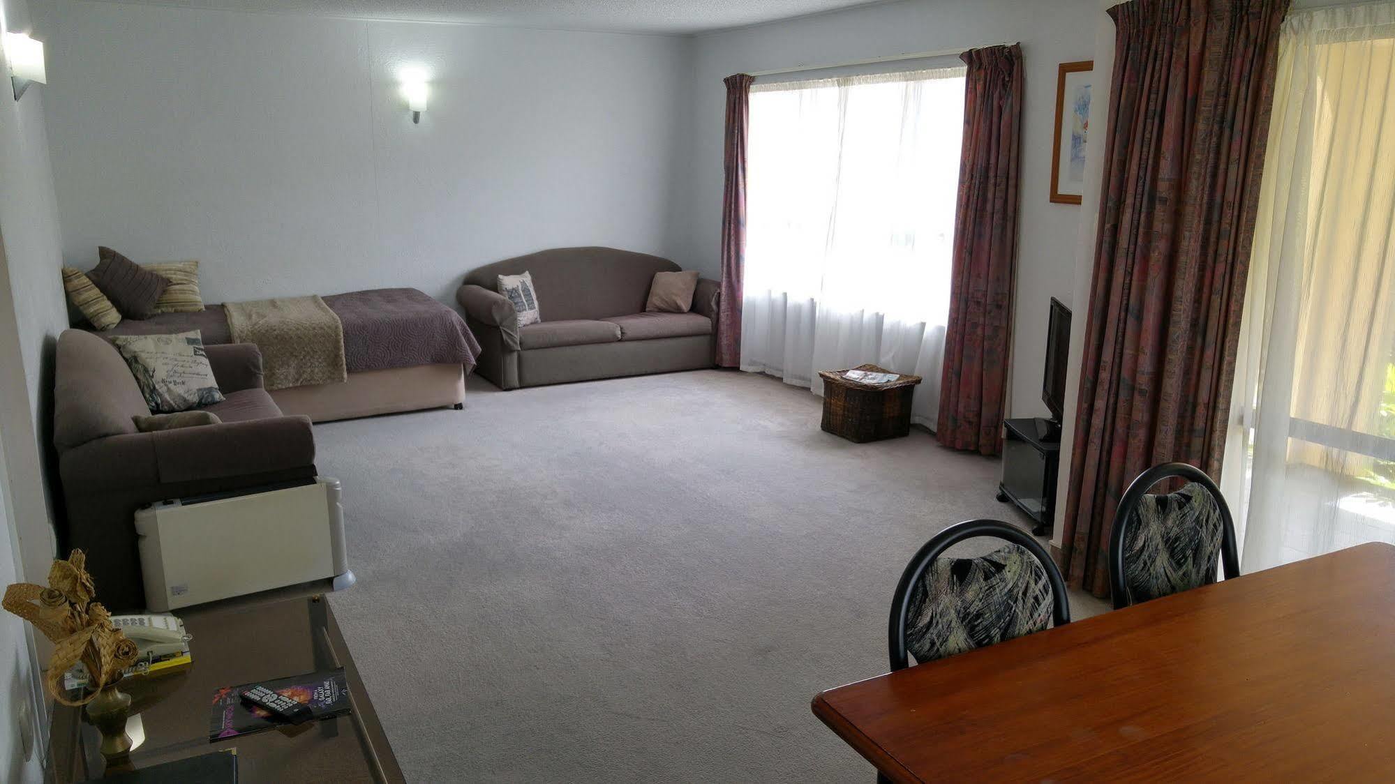Hobson'S Choice Motel Dargaville Dış mekan fotoğraf